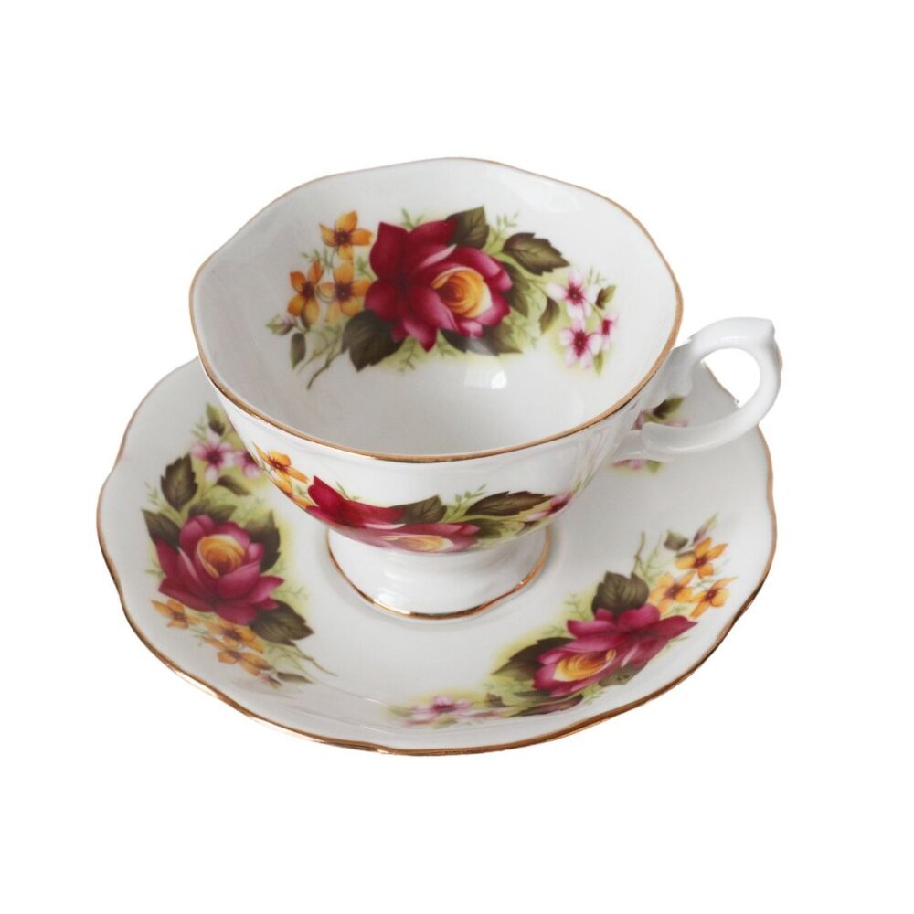 Vintage ROYAL ALBERT Bone China Teacup & Saucer Tea Cup Roses England Floral